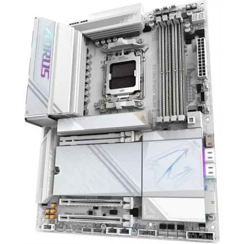 Материнская плата Gigabyte X870E AORUS PRO ICE Socket AM5 AMD X870E 4xDDR5 ATX AC`97 8ch(7.1) 2.5Gg RAID+HDMI
