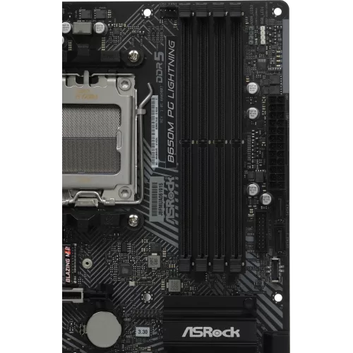 Материнская плата Asrock B650M PG LIGHTNING Socket AM5 AMD B650 4xDDR5 mATX AC`97 8ch(7.1) 2.5Gg RAID+HDMI+DP