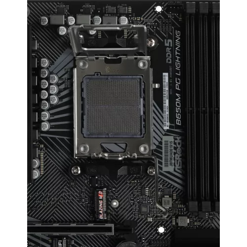 Материнская плата Asrock B650M PG LIGHTNING Socket AM5 AMD B650 4xDDR5 mATX AC`97 8ch(7.1) 2.5Gg RAID+HDMI+DP