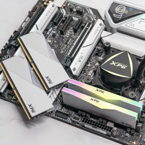 Память DDR5 2x32GB 6400MHz A-Data AX5U6400C3232G-DCLARWH XPG Lancer RGB RTL Gaming PC5-51200 CL32 DIMM 288-pin 1.4В kit dual rank с радиатором Ret