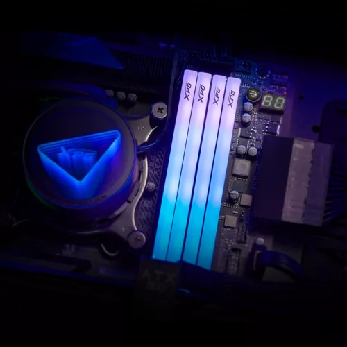 Память DDR5 2x16GB 6000MHz A-Data AX5U6000C3016G-DTLABRWH XPG Lancer Blade RGB RTL Gaming PC5-48000 CL30 DIMM ECC 288-pin 1.35В kit dual rank с радиатором Ret