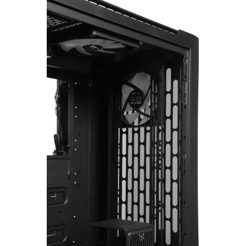Корпус Thermaltake CTE C750 TG ARGB черный без БП ATX 14x120mm 14x140mm 4x200mm 4xUSB3.0 audio bott PSU