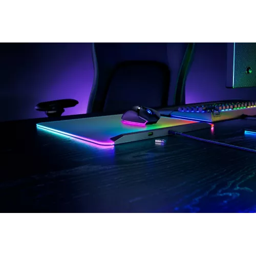 Коврик для мыши Razer V2 Pro черный/зеленый 278x360x4.6мм (RZ02-04920100-R3M1)