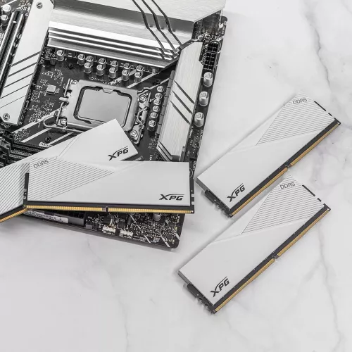 Память DDR5 2x32GB 6400MHz A-Data AX5U6400C3232G-DCLAWH XPG Lancer RTL Gaming PC5-51200 CL32 DIMM 288-pin 1.4В kit dual rank с радиатором Ret