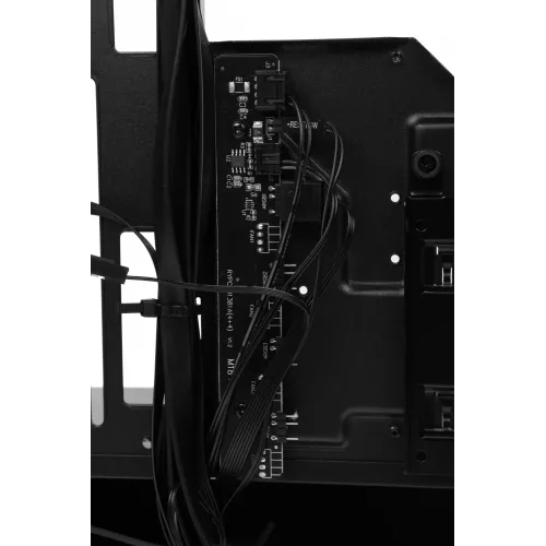 Корпус Azza Forest черный без БП ATX 4x120mm 4x140mm 2xUSB3.0 audio bott PSU