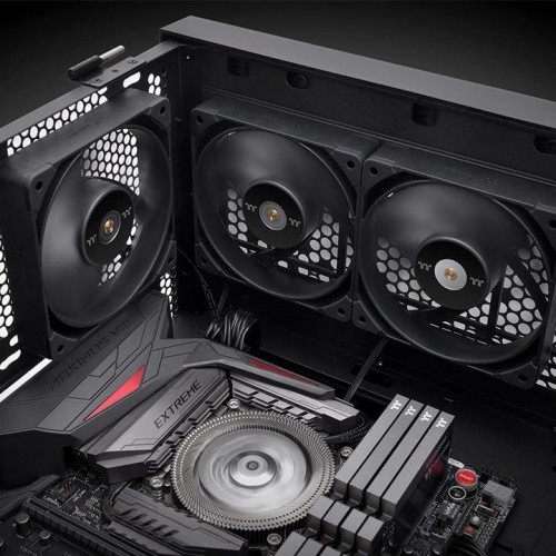 Вентилятор Thermaltake TOUGHFAN 14 Pro 140мм 4-pin черный - тихий и мощный (31.6дБ) для корпуса