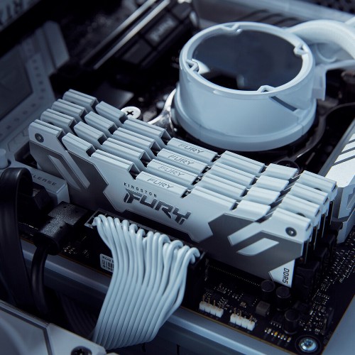 Память оперативная/ Kingston 32GB 6400MT/s DDR5 CL32 DIMM FURY Renegade White XMP Kingston