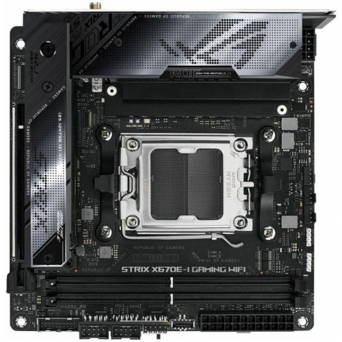 Материнская плата Asus ROG STRIX X670E-I GAMING WIFI для Socket AM5: Высокая производительность и современные технологии в формате mini-ITX